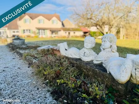 propriété 7 pièces 196 m²