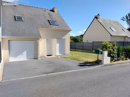 proche dinan  maison avec jardin en lotissement a louer