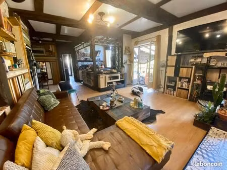 maison 6 pièces 180 m²