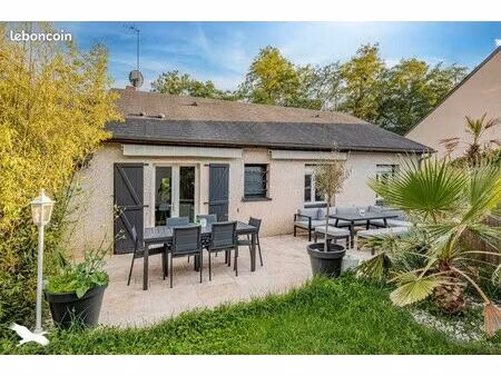 pavillon 6 pièces 102 m²