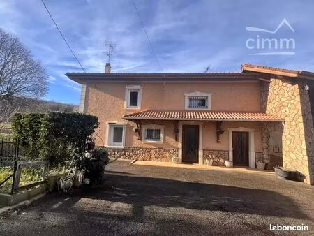 maison de village 155 m² villeneuve-de-marc