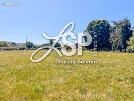 terrain 607 m² longechenal