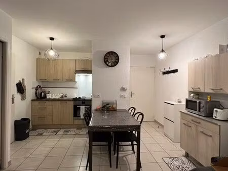 appartement en sous location à la frontière