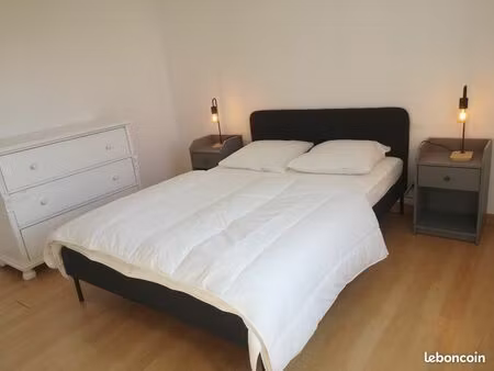 t4 meublé de 82 m2 - centre-ville de morlaix