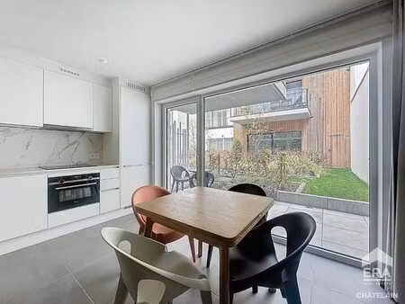 magnifique studio meublé avec terrasse à bruxelles