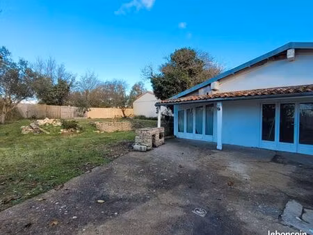 maison 140 m² rénovée + grand jardin  vente directe propriétaire  sérigny