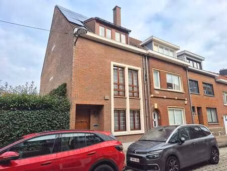 boondael: belle maison 4 chambres +/- 182m2 - peb: c