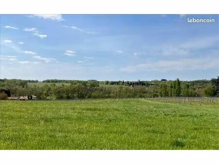 terrain 1 500 m² duras