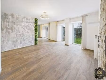 bel appartement 2 chambres avec jardin à sberschamps