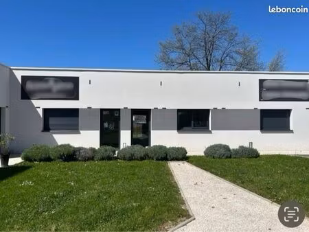 local commercial 46 m2