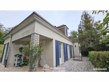 maison 6 pièces 141 m²