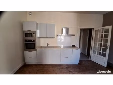 appartement centre de saint savin 86