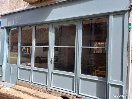 local commercial centre historique