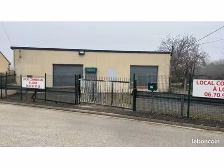 local commercial à louer