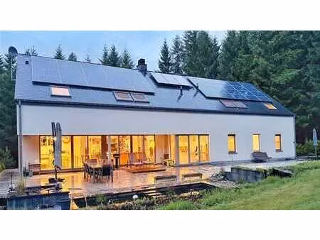 l’enfer c’est les autres et ailleurs. l’éden est ici…