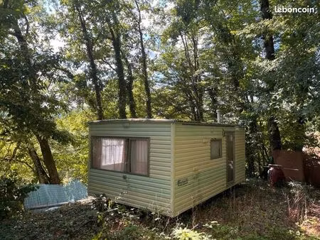 terrain 3 000 m² altillac