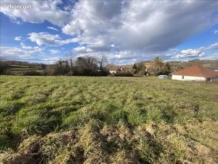 terrain 2 085 m² laa mondrans