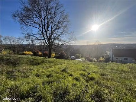 terrain 1 058 m² ussac