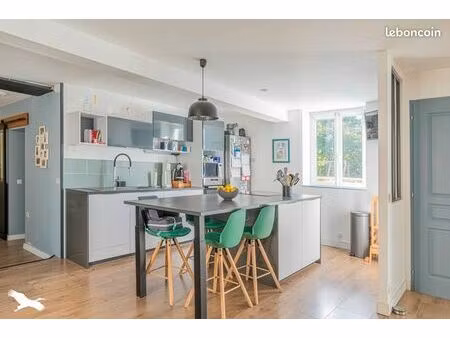 longère 6 pièces 185 m²