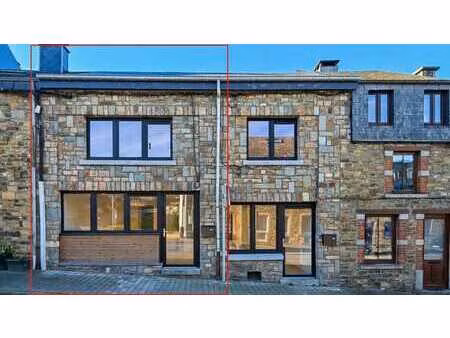 option-maison de ville entièrement rénovée  jamais occupée