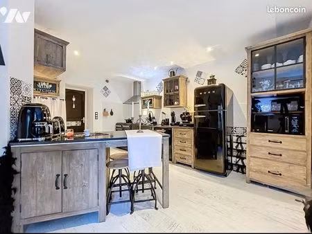 maison 6 pièces 138 m²