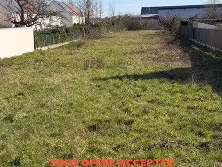 terrain 1870 m² ormes