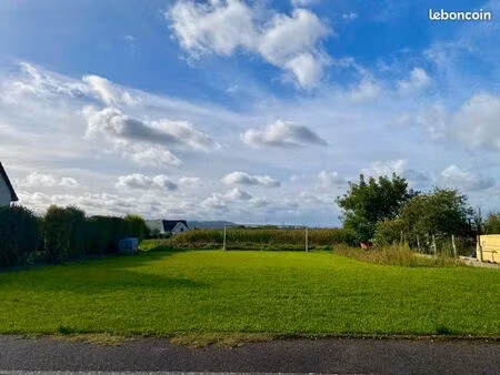 terrain constructible au calme 7 32 ares libre constructeur