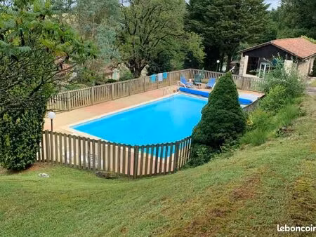 murs et fond hôtel restaurant gîte licence 4