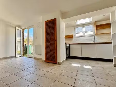 maison 2 pièces 74 m²