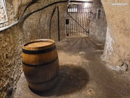 cave à vin - caveau - stockage bouteilles
