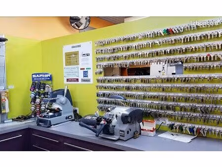 cordonnerie clé en main très rentable – galerie marchande – ca 145 000