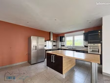 maison 5 pièces 136 m²