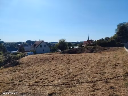 terrain 1249m2 auffay