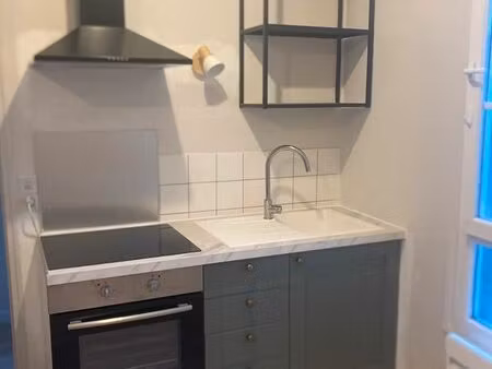 appartement refait à neuf en plein centre d'azay-le-rideau