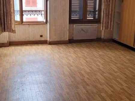 local commercial - futur entrepreneur