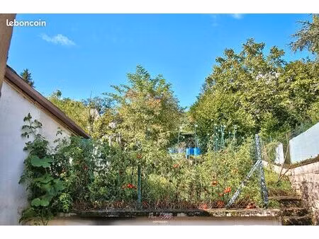 maison 5 pièces 146 m²