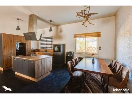 pavillon 5 pièces 146 m²