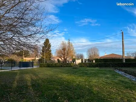 terrain 1 000 m² sadirac