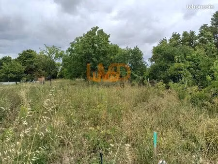 terrain 772 m² saint mard