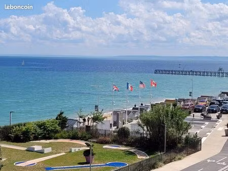 studio avec magnifique vue mer