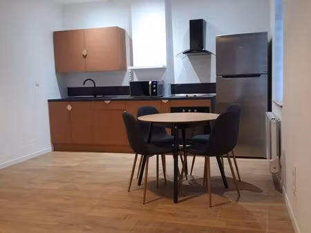 f2 meublé centre de luneray 33 m2