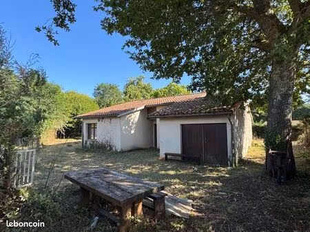 maison + garage + terrain 930 centre castelnau