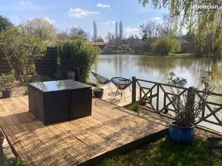 maison individuelle au bord de l’eau