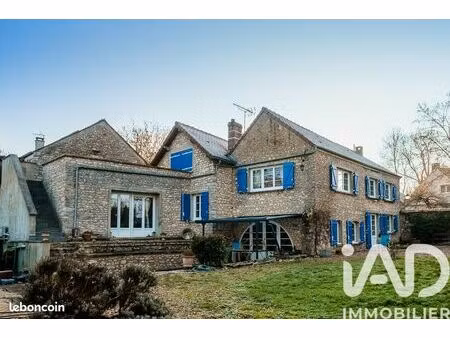 maison 8 pièces 215 m²