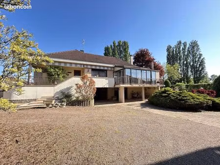 maison 6 pièces 130 m²