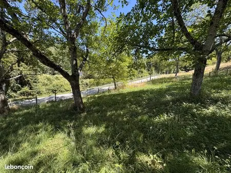 terrain 1698 m² la forteresse