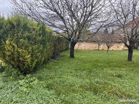 terrain 1 076 m² voeuil et giget