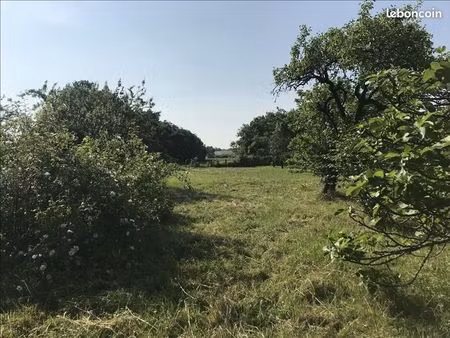 terrain 1 322 m² verdille