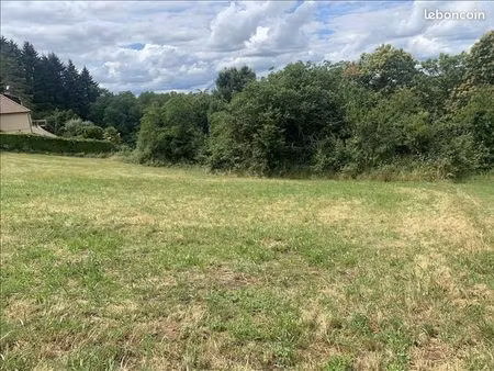terrain 3 789 m² ussac