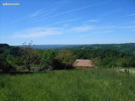 terrain 1 495 m² altillac